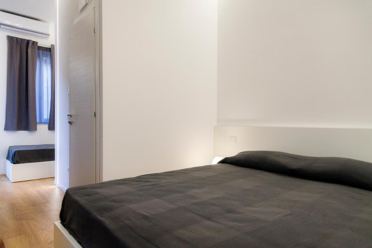 B&B Del Corso ปาลัซโซ อาเกรอิเด ภายนอก รูปภาพ